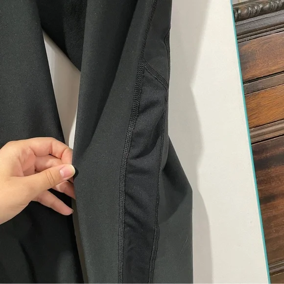 Nike Dri Fit leggings/joggers - Picture 3 of 5